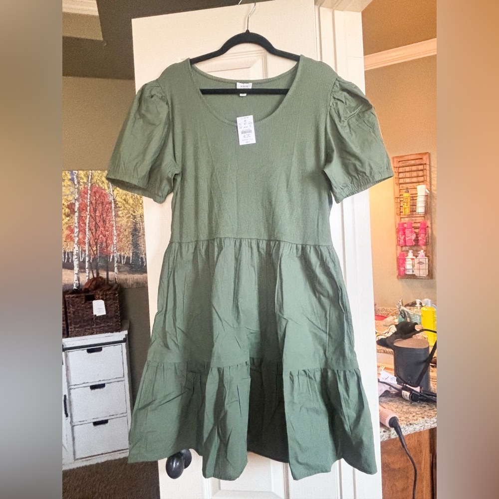 NWT Short Sleeve Dress